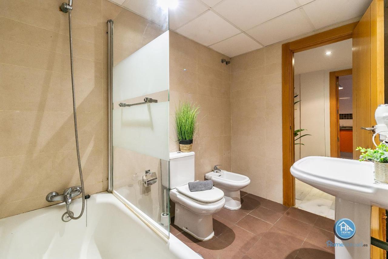 Malaga Boutique Stay - Carlos Haya Area With Parking Dış mekan fotoğraf